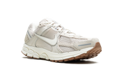 Nike Zoom Vomero 5 'Light Orewood Brown' (W)