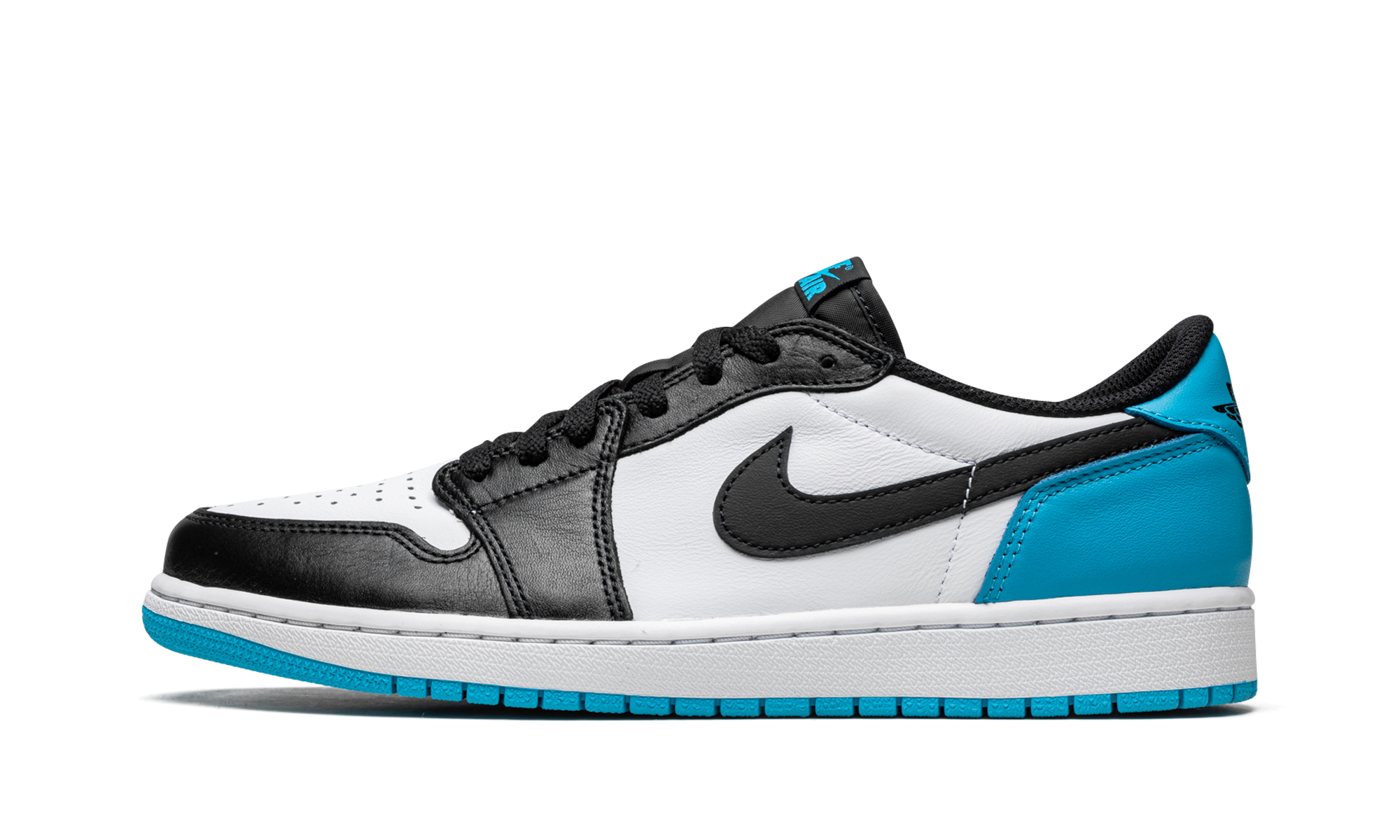Air Jordan 1 Low OG UNC (2022) 5