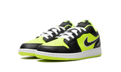 Air Jordan 1 Low SE Black Cat Volt (GS) 3