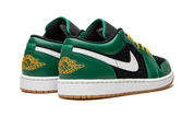 Air Jordan 1 Low SE Christmas 4