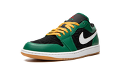 Air Jordan 1 Low SE Christmas 5