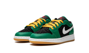 Air Jordan 1 Low SE Christmas (GS) 3