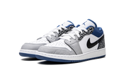 Air Jordan 1 Low SE True Blue (GS) 3