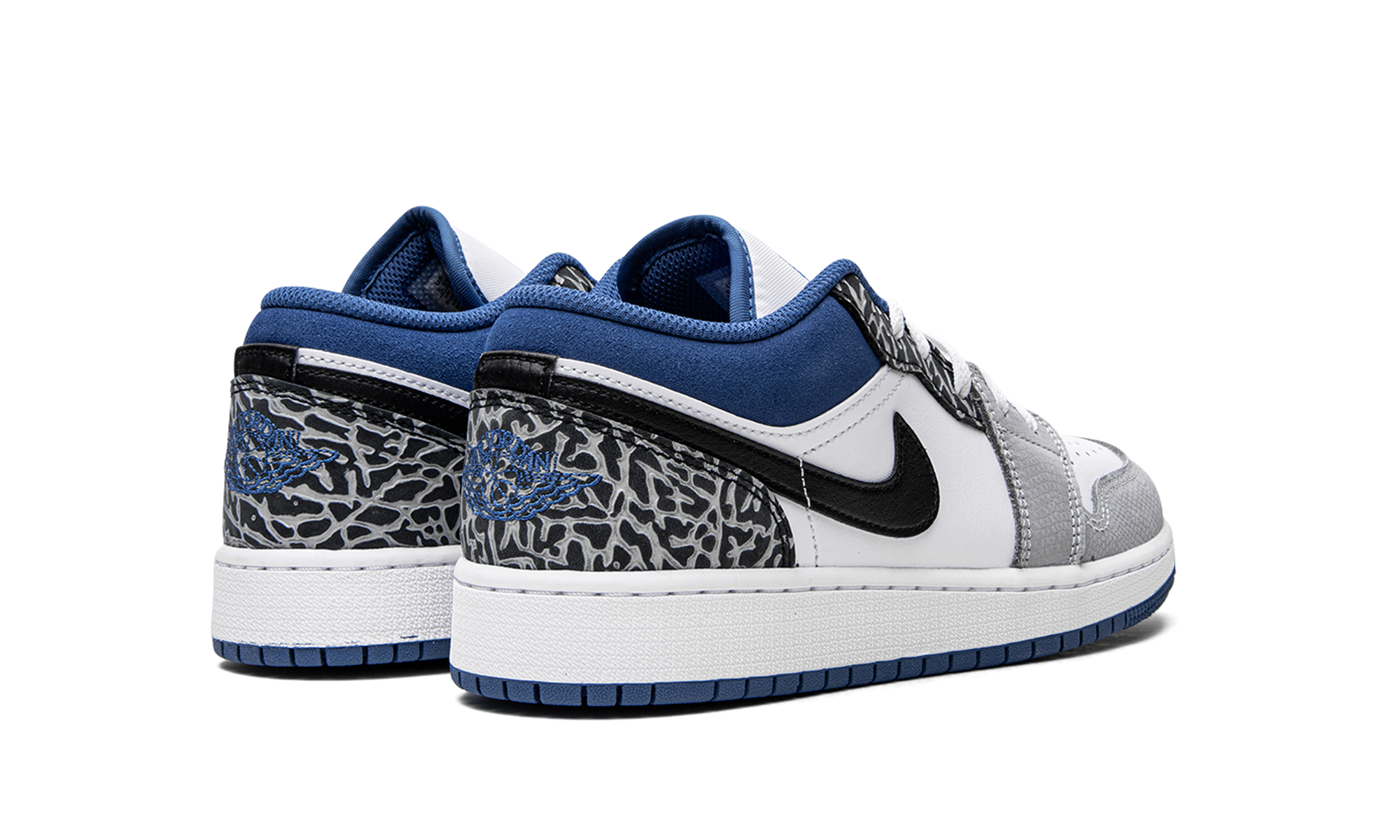 Air Jordan 1 Low SE True Blue (GS) 4