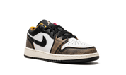 Air Jordan 1 Low SE Wear-Away (GS) 2
