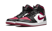 Air Jordan 1 Mid Bred Toe
