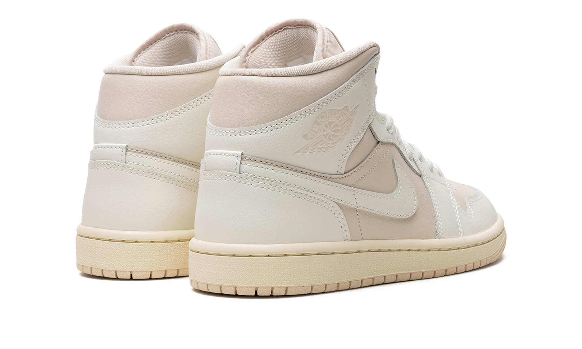 Air Jordan 1 Mid Legend Light Brown (W) 4