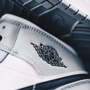 Air Jordan 1 Mid Light Smoke Gray