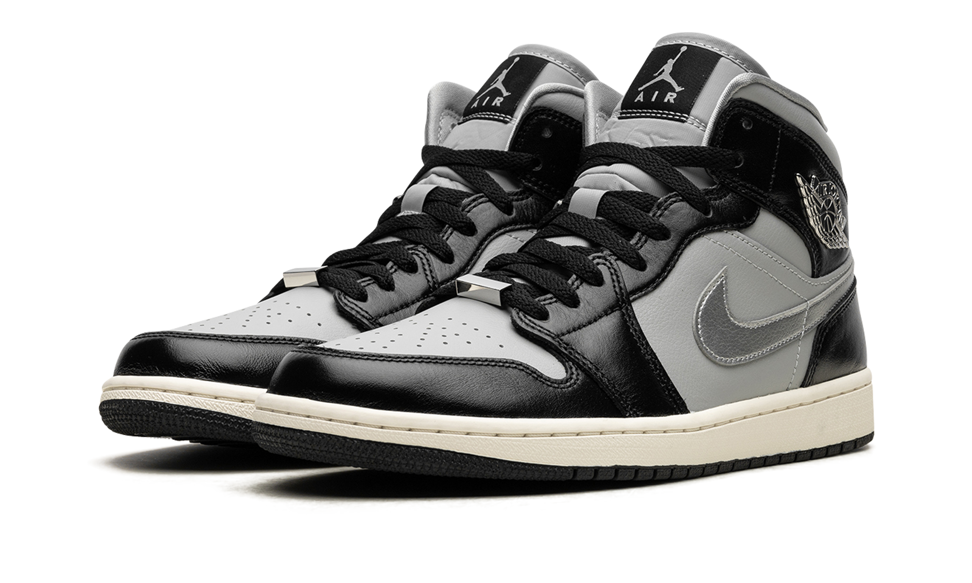 Air Jordan 1 Mid SE Black Chrome (W) 3