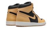 Air Jordan 1 Retro High OG Heirloom 4