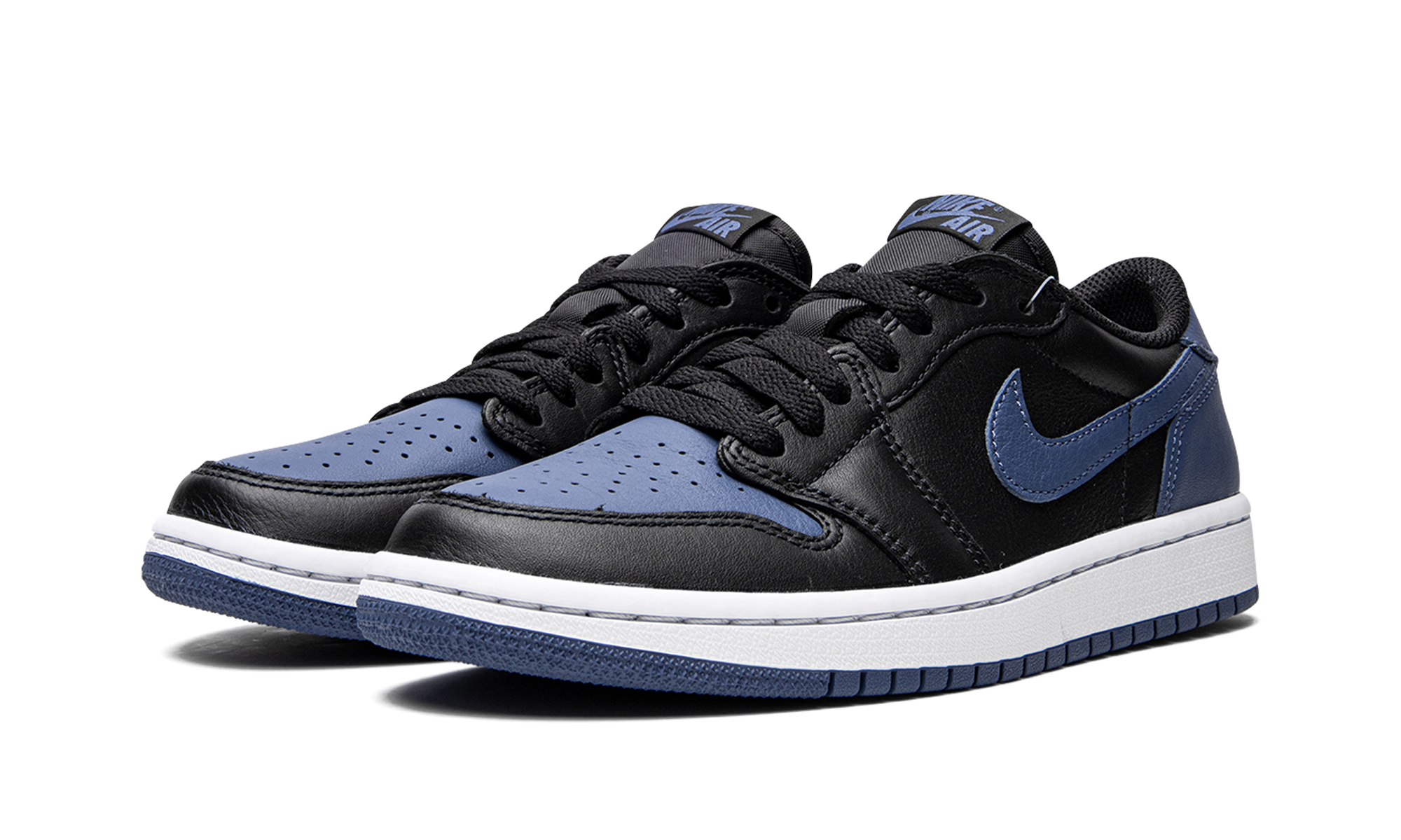 Air Jordan 1 Retro Low OG Mystic Navy (W) 3