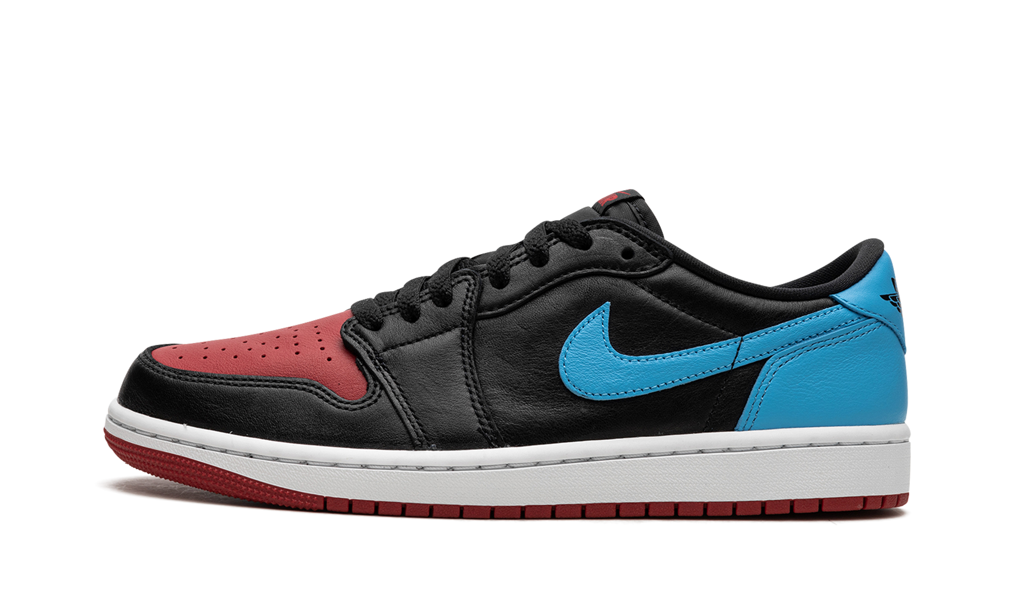 Air Jordan 1 Retro Low OG UNC to Chicago
