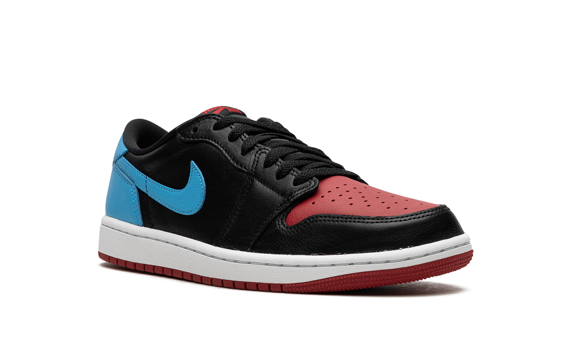 Air Jordan 1 Retro Low OG UNC to Chicago