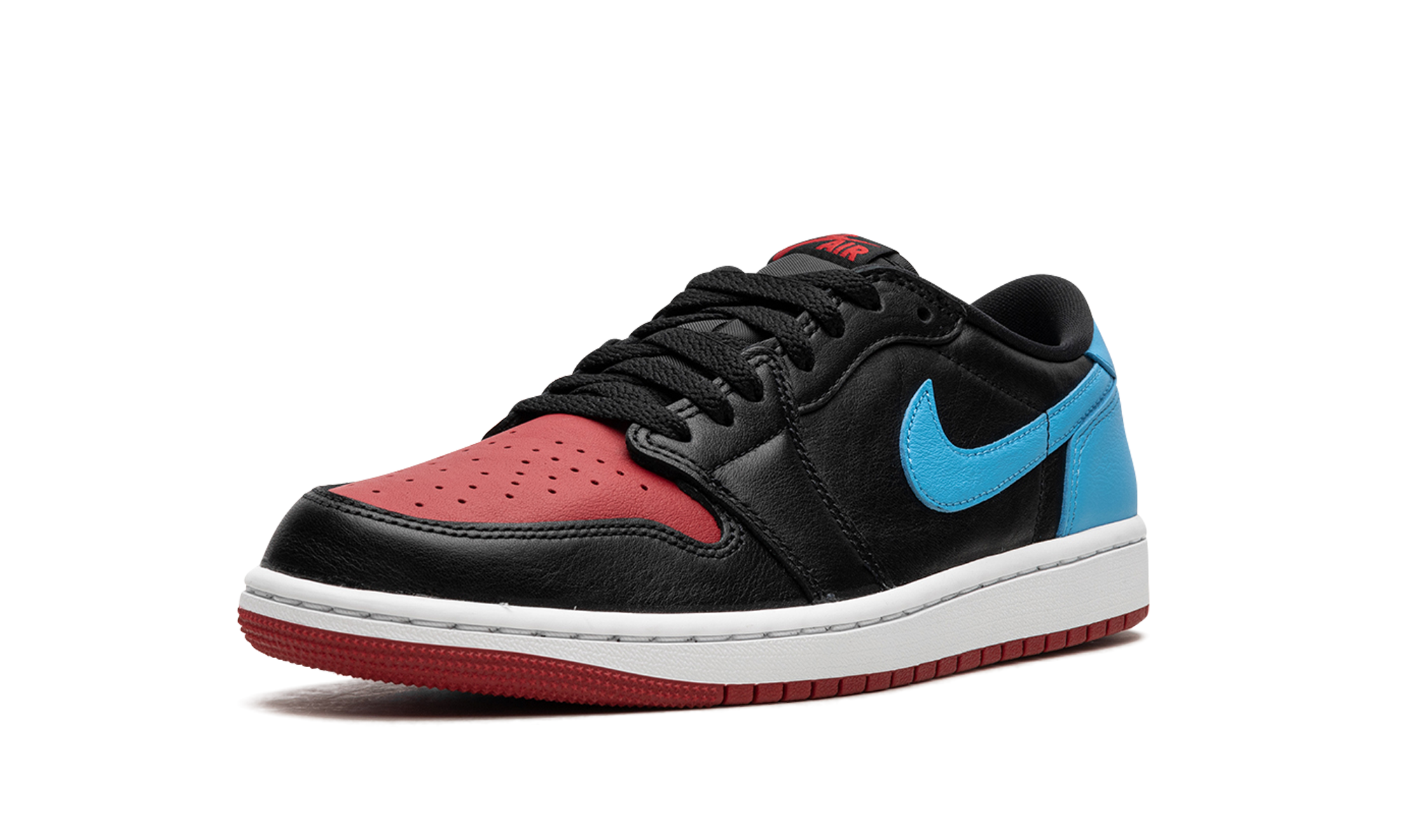 Air Jordan 1 Retro Low OG UNC to Chicago