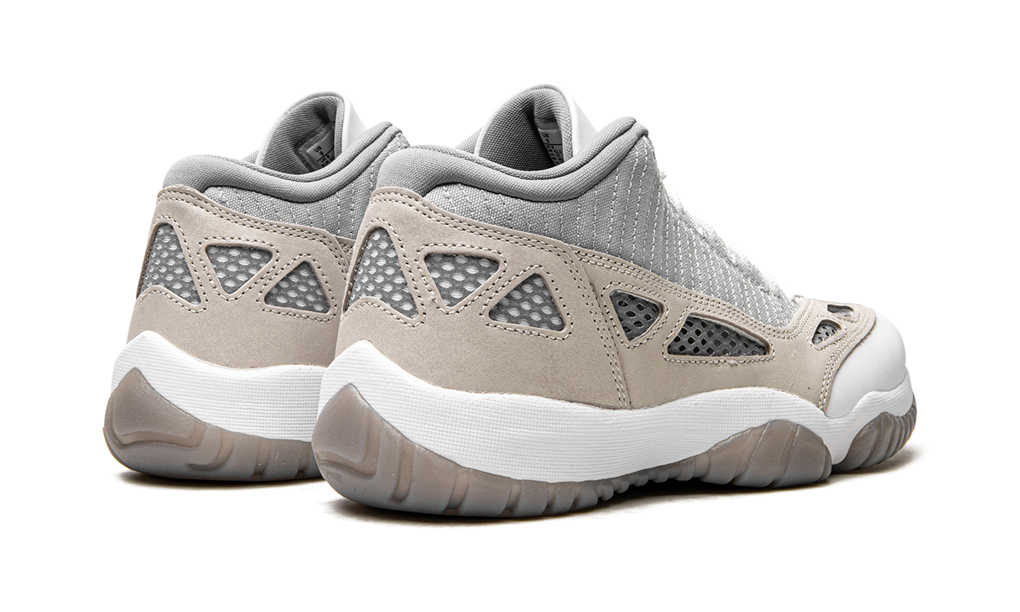 Air Jordan 11 Low Ie Light Orewood Brown 4