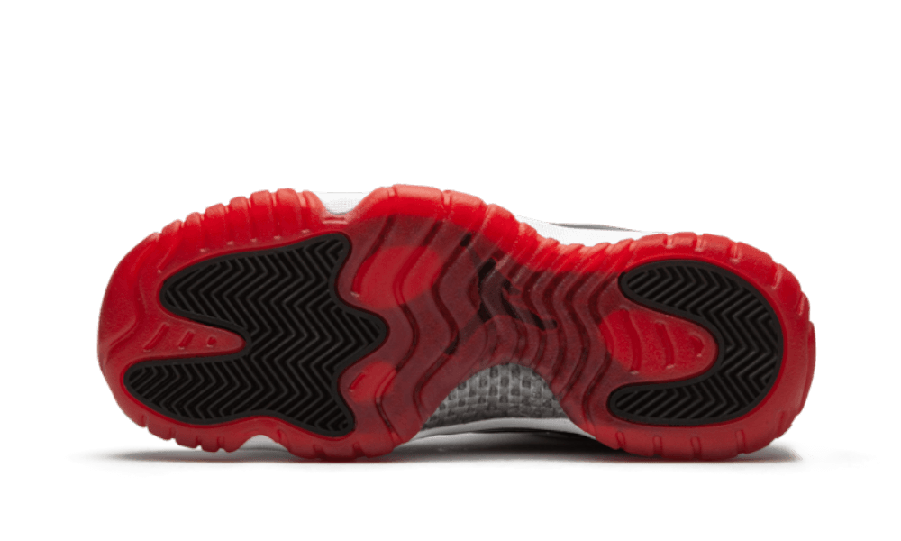 Air Jordan 11 Low White Bred 4