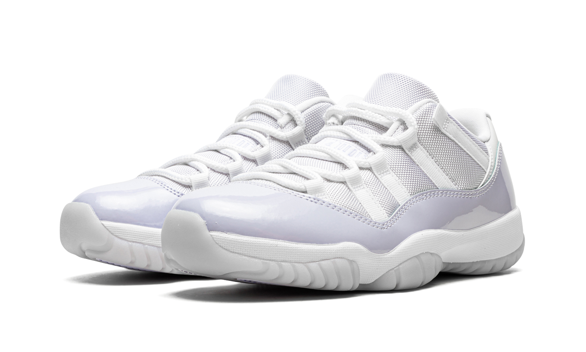 Air Jordan 11 Retro Low Pure Violet