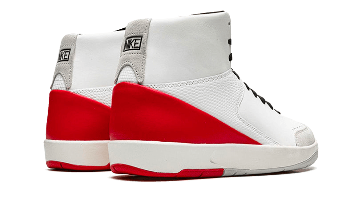 Air Jordan 2 Se nina chanel gym Red 3