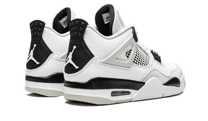 Air Jordan 4 Military Black 7
