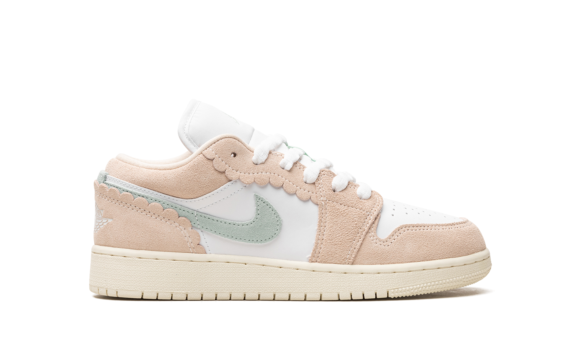 Jordan 1 Low SE Scalloped Edge Guava Ice (GS) 7