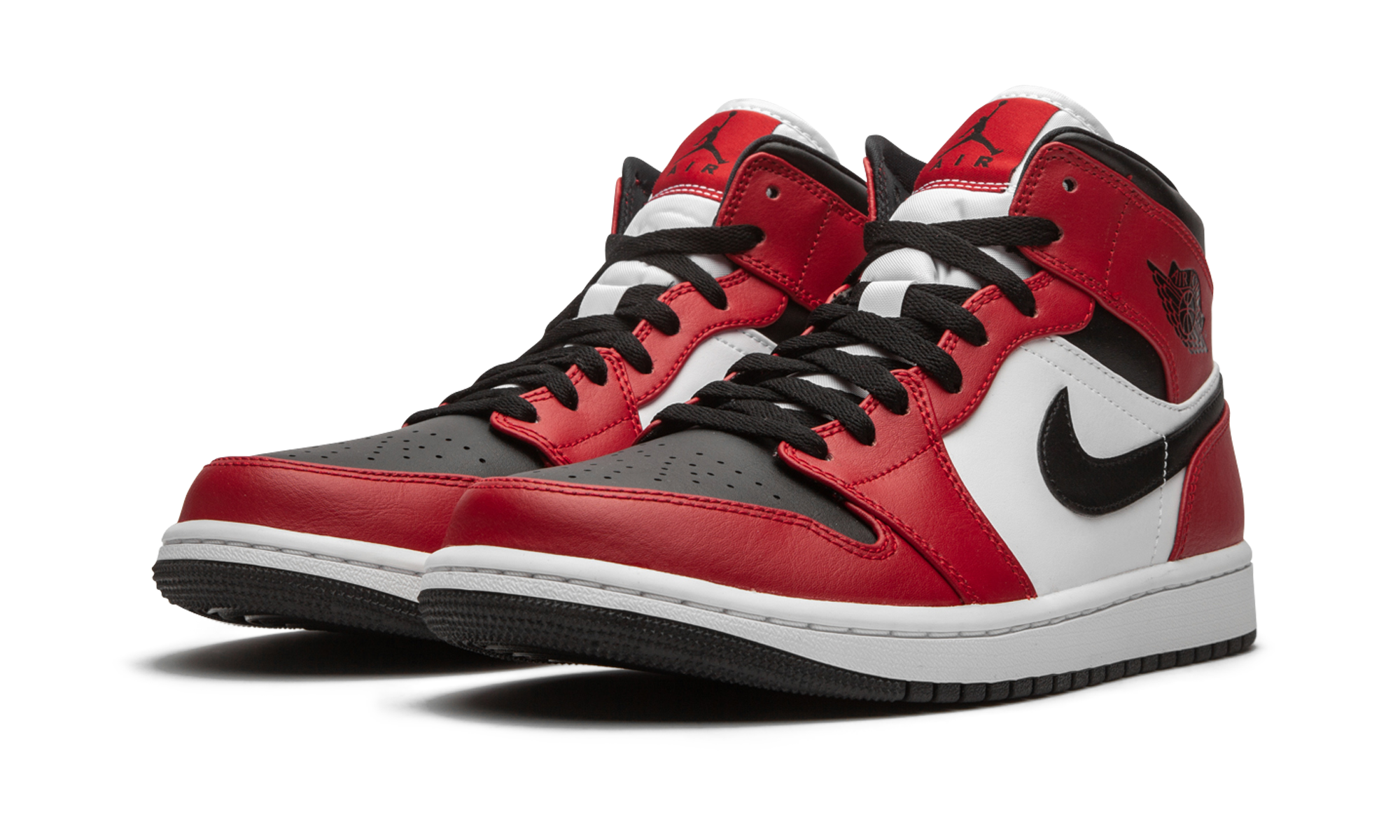 Jordan 1 Mid Chicago Toe 3