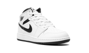 Jordan 1 Mid Reverse Panda (GS) 2