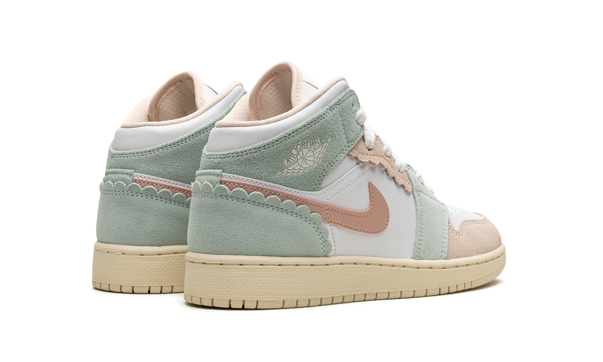 Jordan 1 Mid SE Pink Oxford (GS) 4