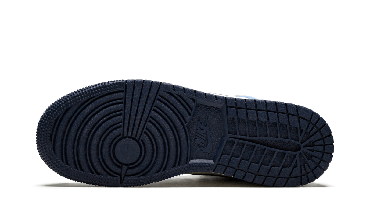 Jordan 1 Retro High Obsidian UNC (GS) 2