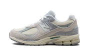 New Balance 2002R Linen 1
