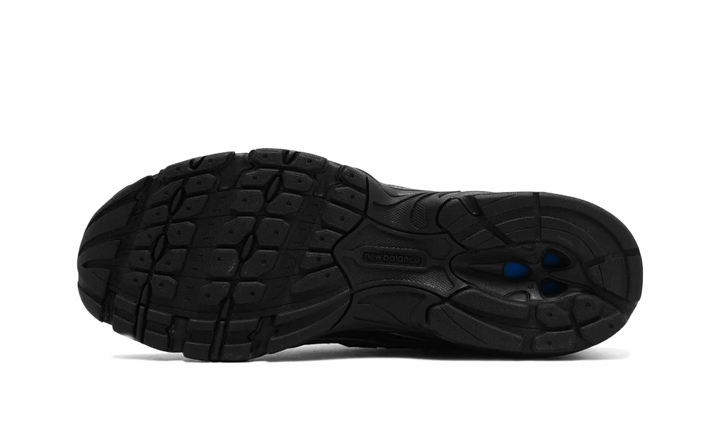 New Balance 740 Black 3