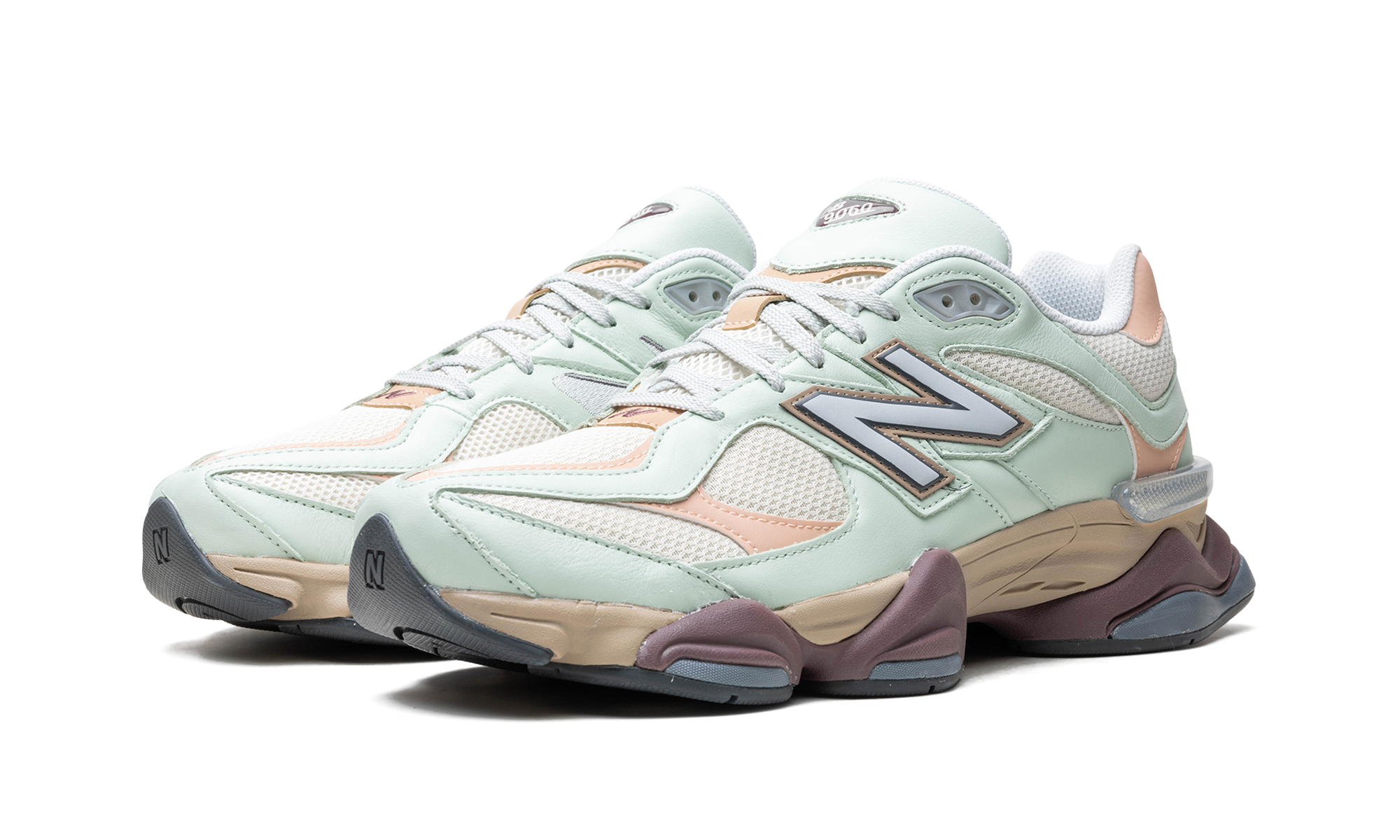 New Balance 9060 Clay ASH 7
