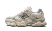 New Balance 9060 Moonbeam Sea Salt 4