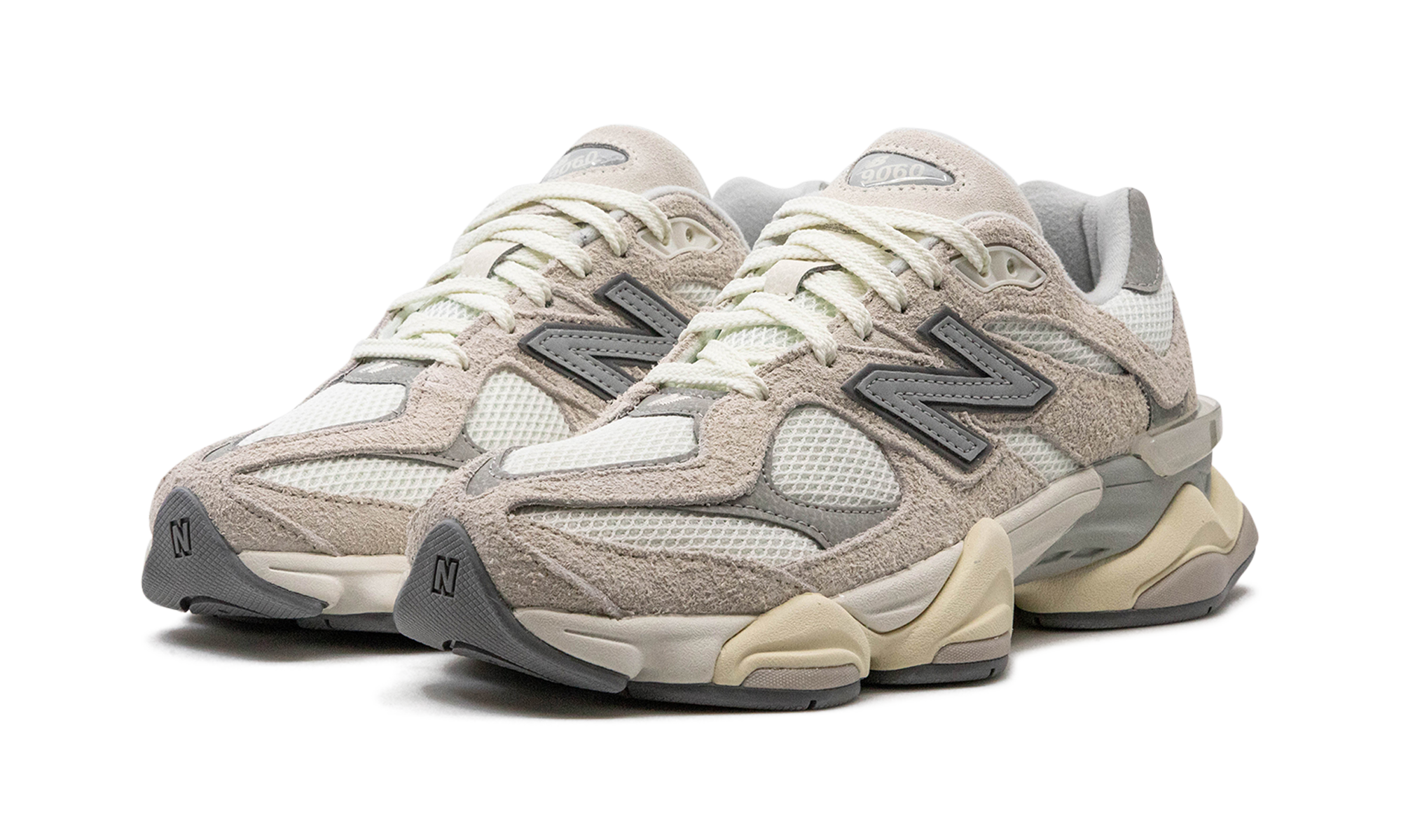 New Balance 9060 Moonbeam Sea Salt 6
