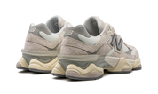 New Balance 9060 Moonbeam Sea Salt 7