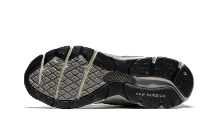 New Balance 990 V3 Patta Keep Your Family Close 3