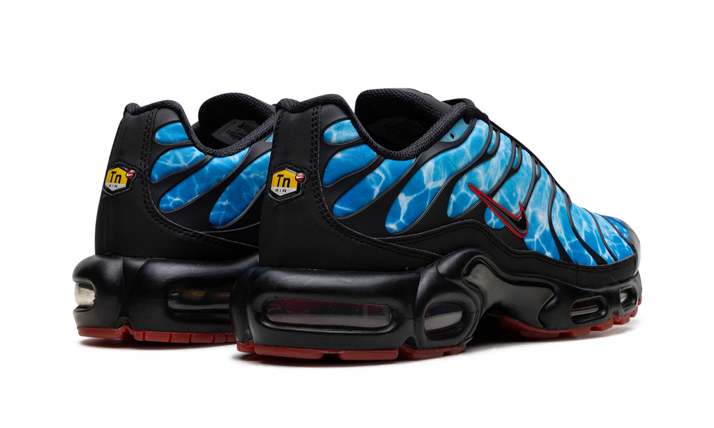 Nike Air Max Plus Shark Attack 4