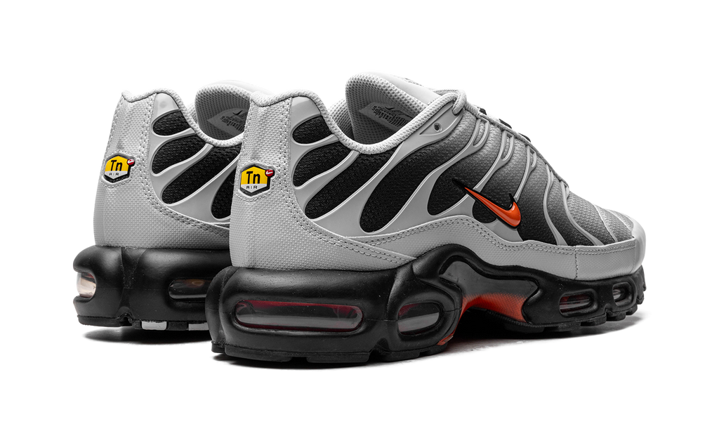 Nike Air Max Plus Wolf Grey Picante Red 4
