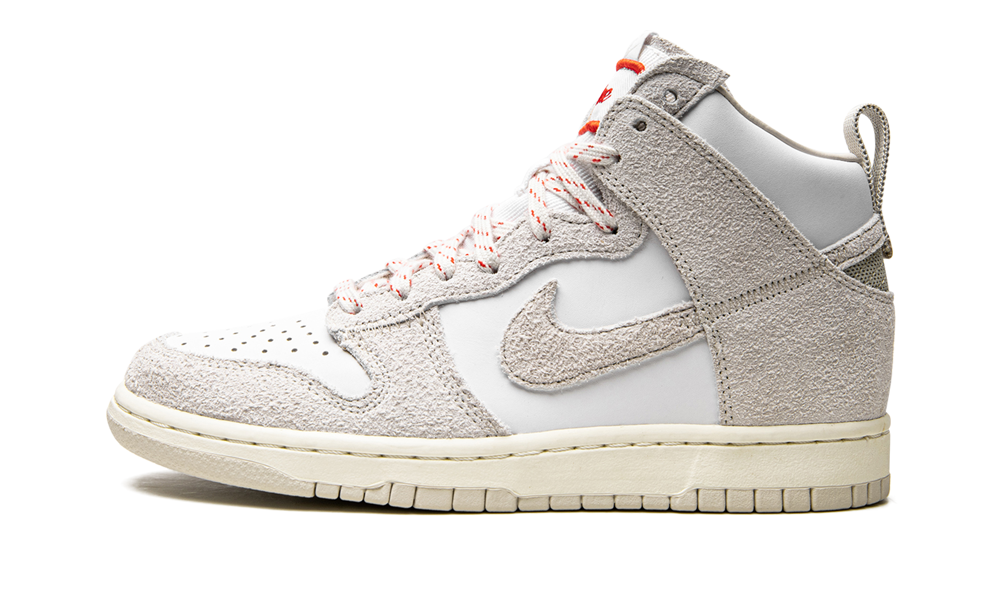 Nike Dunk High Notre Light Orewood Brown 1