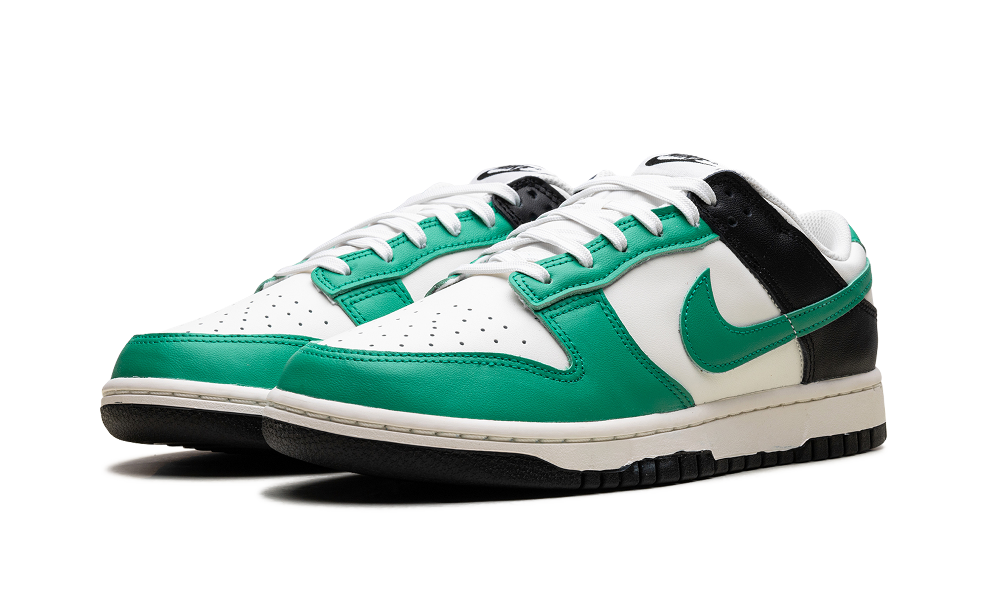 Nike Dunk Low Celtics (W) 3