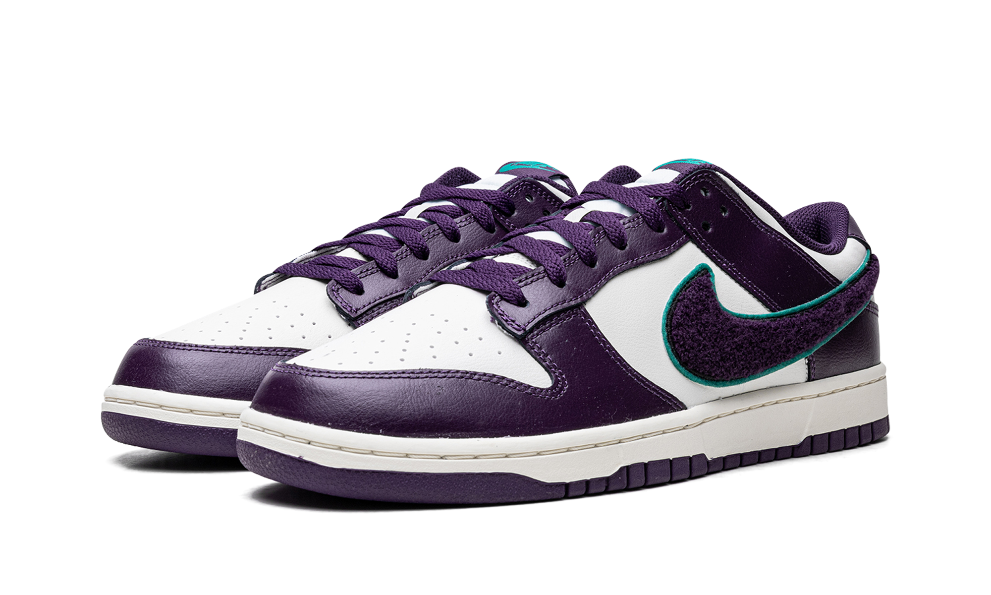 Nike Dunk Low Chenille Swoosh Sail Grand Purple 3