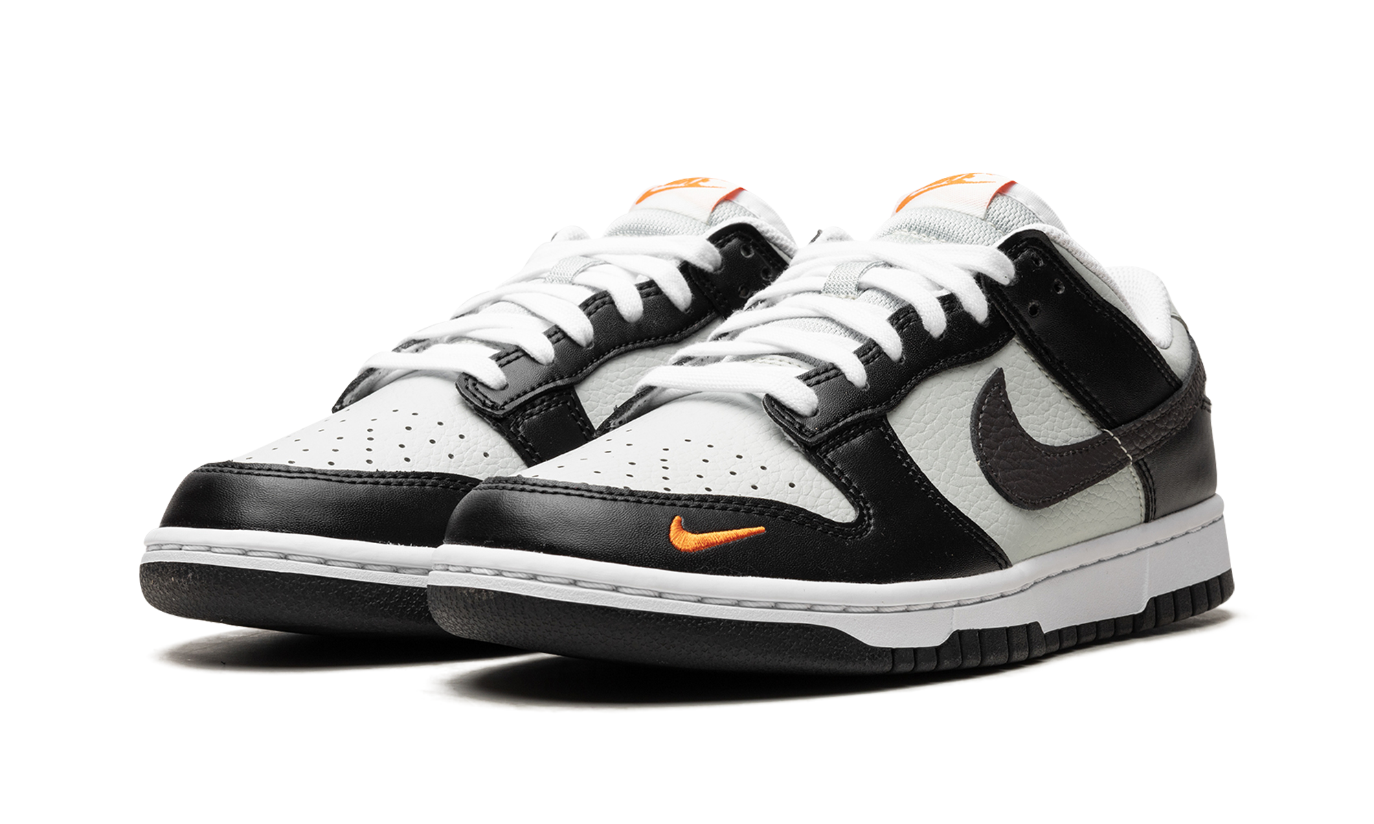 Nike Dunk Low Mini Swoosh 3