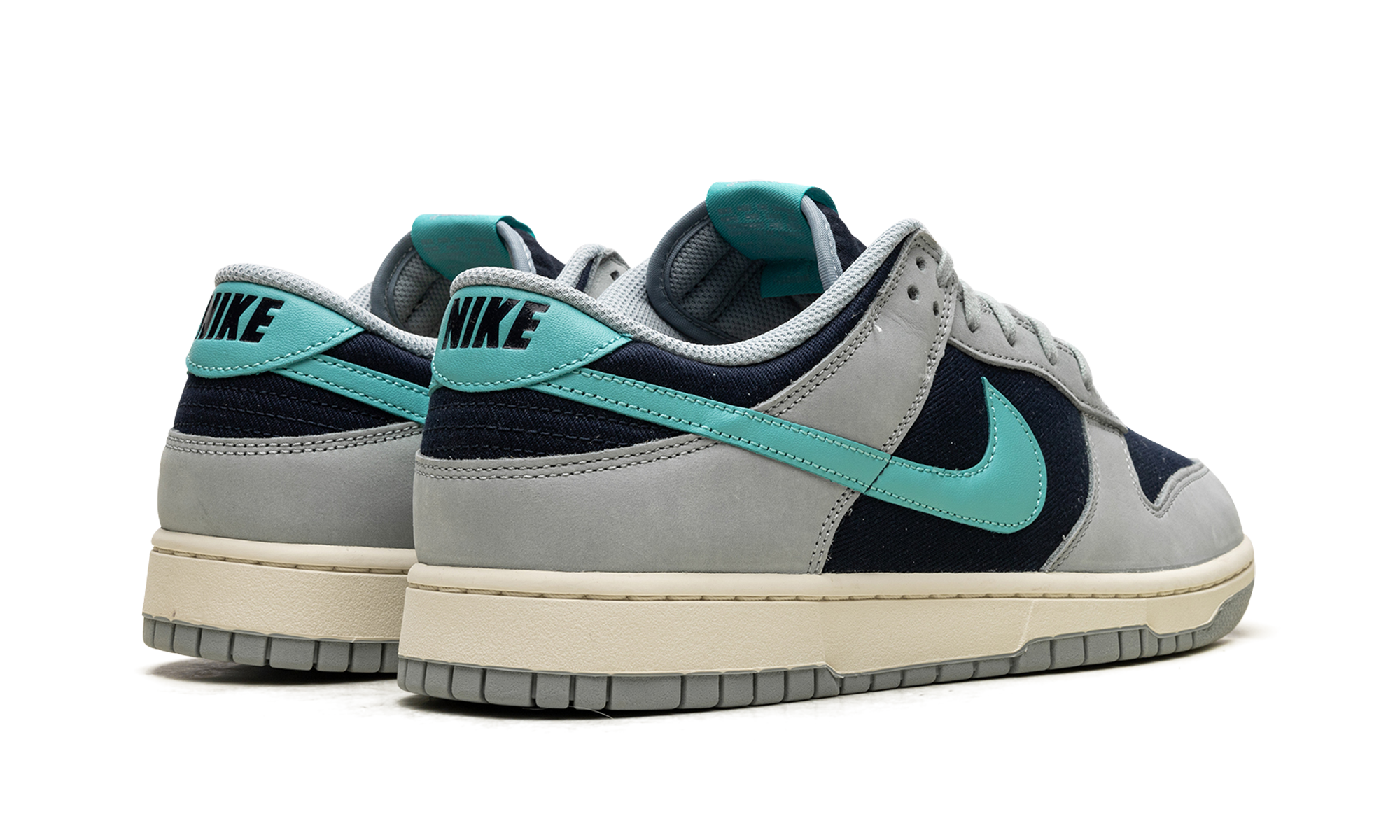 Nike Dunk Low Retro Premium Light Pumice Green Frost 4