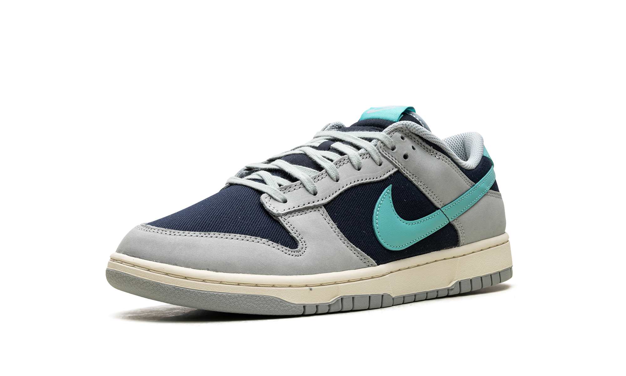 Nike Dunk Low Retro Premium Light Pumice Green Frost 5