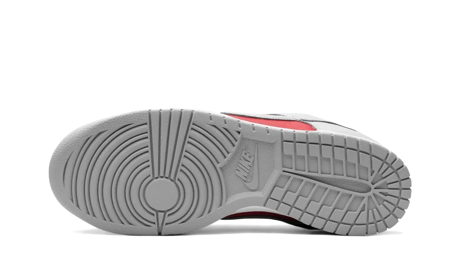 Nike Dunk Low Reverse Ultraman 8