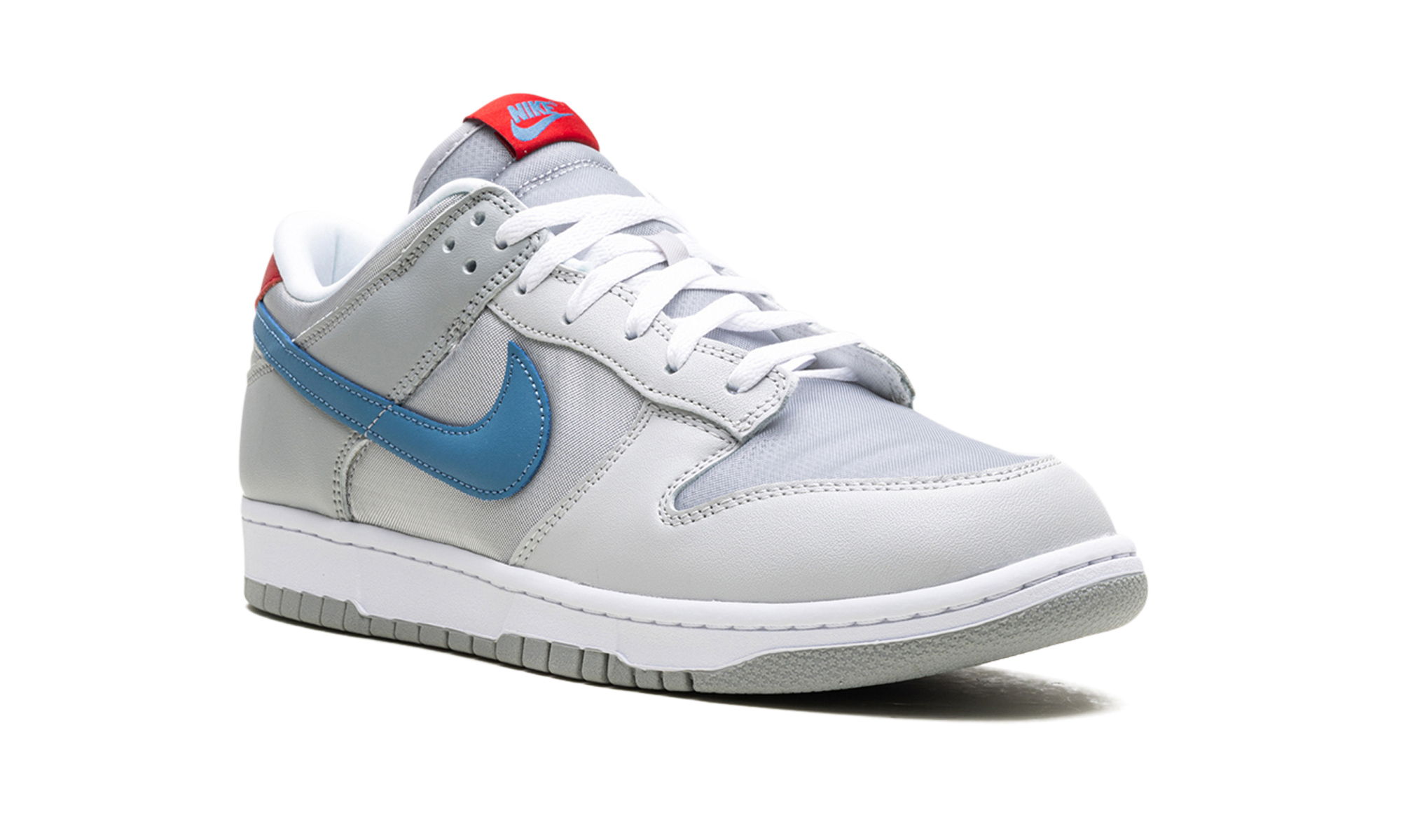 Nike Dunk Low Silver Surfer (2024) 2