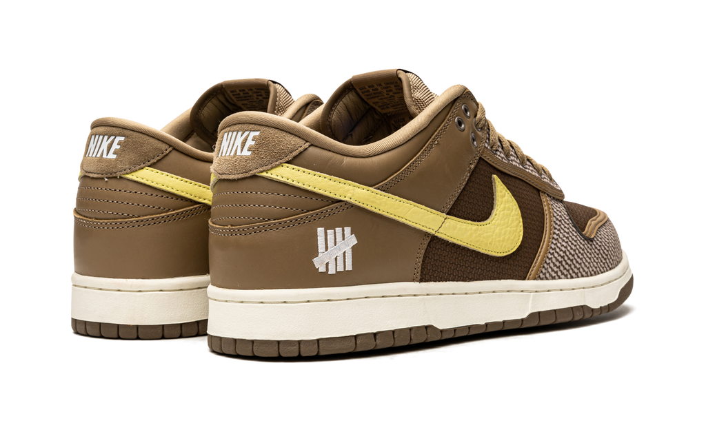 Nike Dunk Low SP x Undefeated Canteen Dunk 4