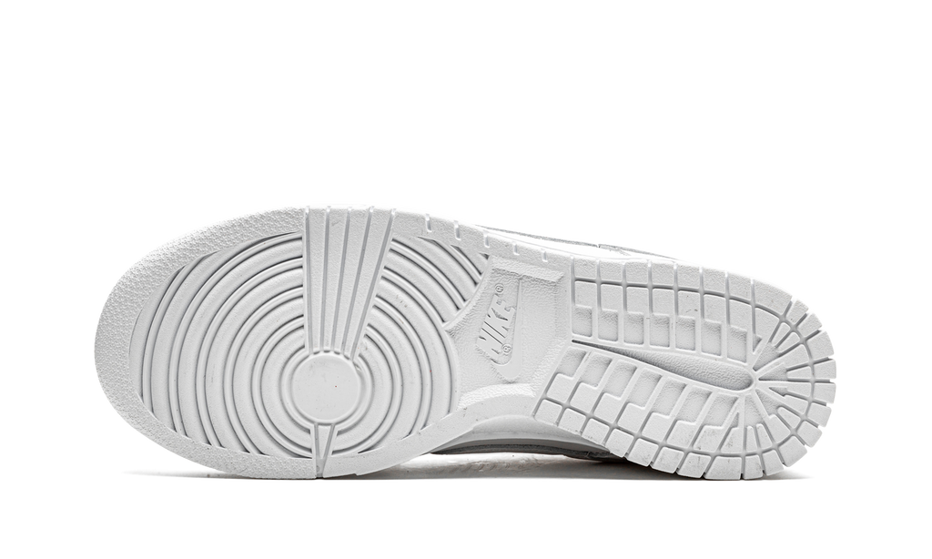 Nike Dunk Low Triple White (W) 6