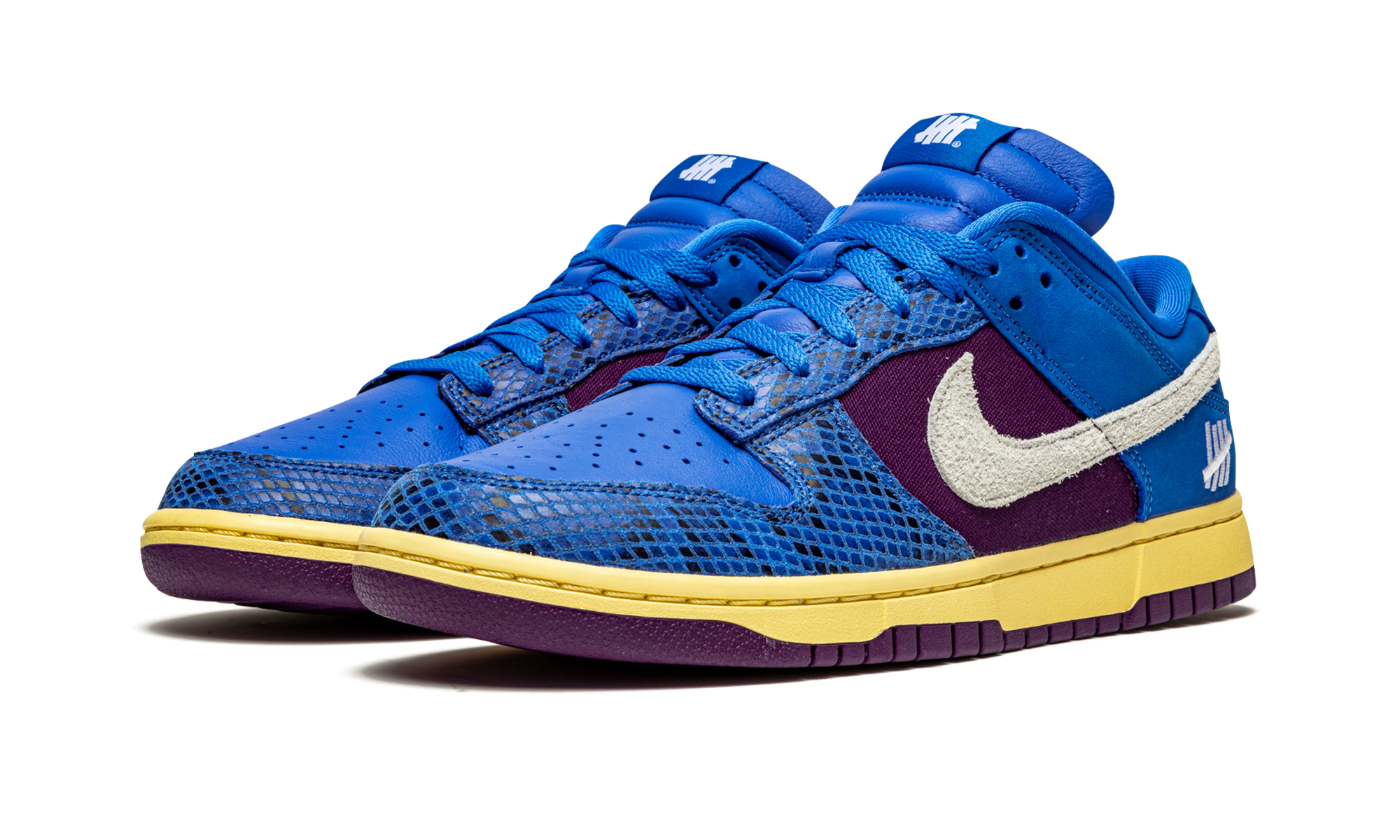 Nike Dunk Low Undefeated 5 On It Dunk vs. AF1 2
