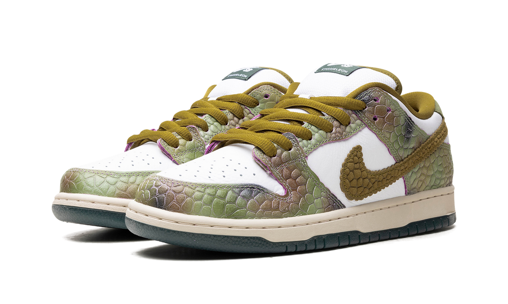 Nike SB Dunk Low 'Alexis Sablone Chameleon' 3