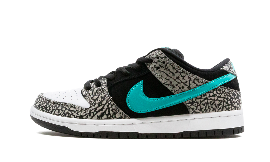 Nike SB Dunk Low atmos Elephant 2